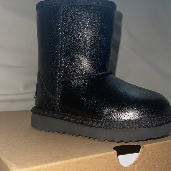 Ugg classic metallic sparkle black toddler size 7 - Picture 7 of 10